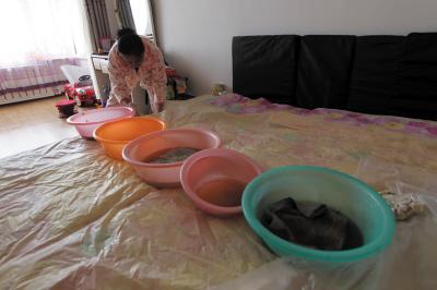 诏安楼上漏水，住户失联，小区没物管，业主维权难！律师来支招……